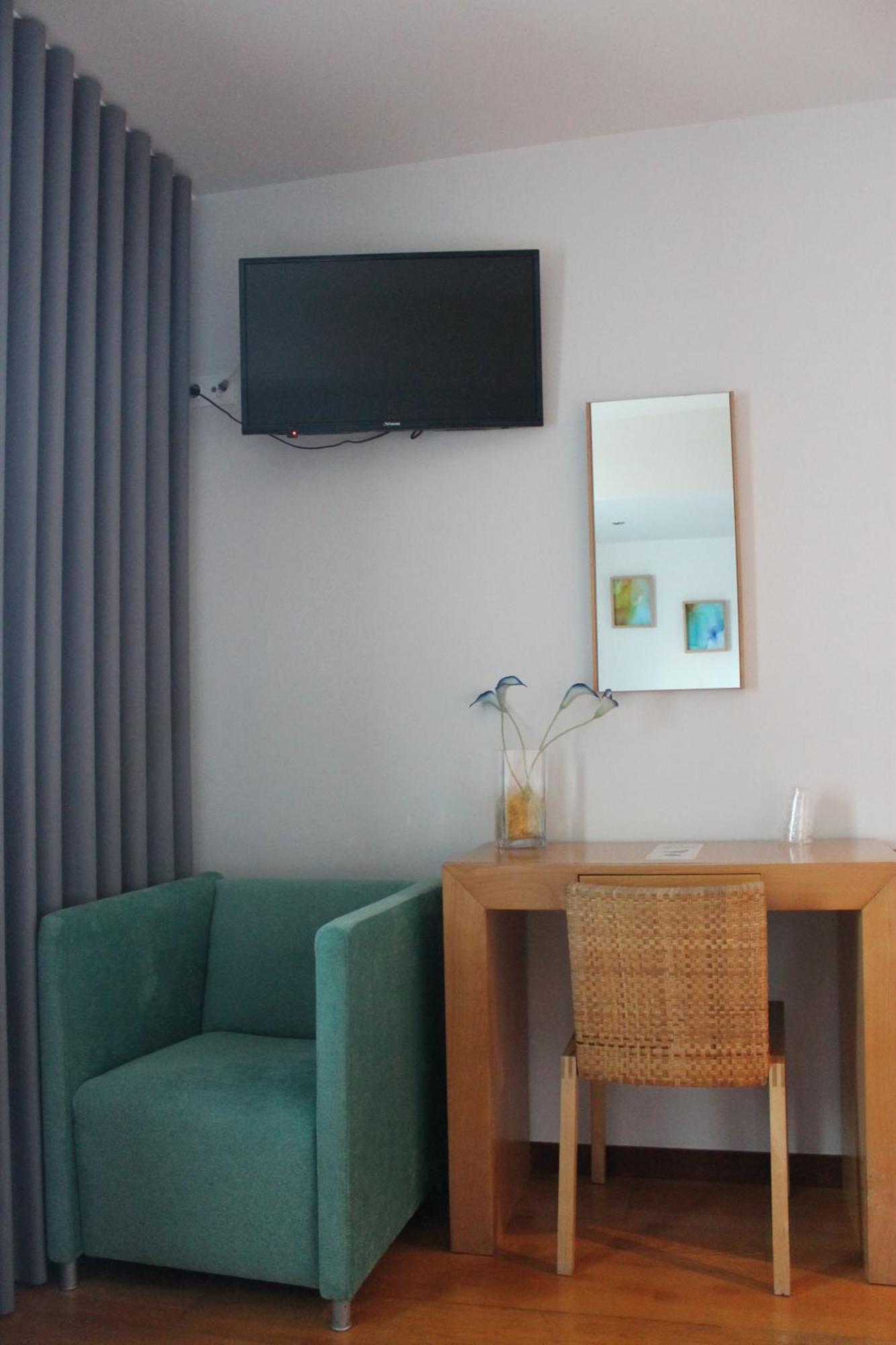 Hotel Paulo VI Rio Maior Bagian luar foto