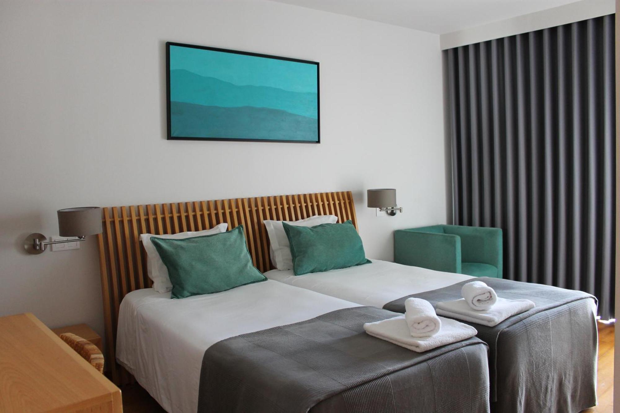 Hotel Paulo VI Rio Maior Bagian luar foto