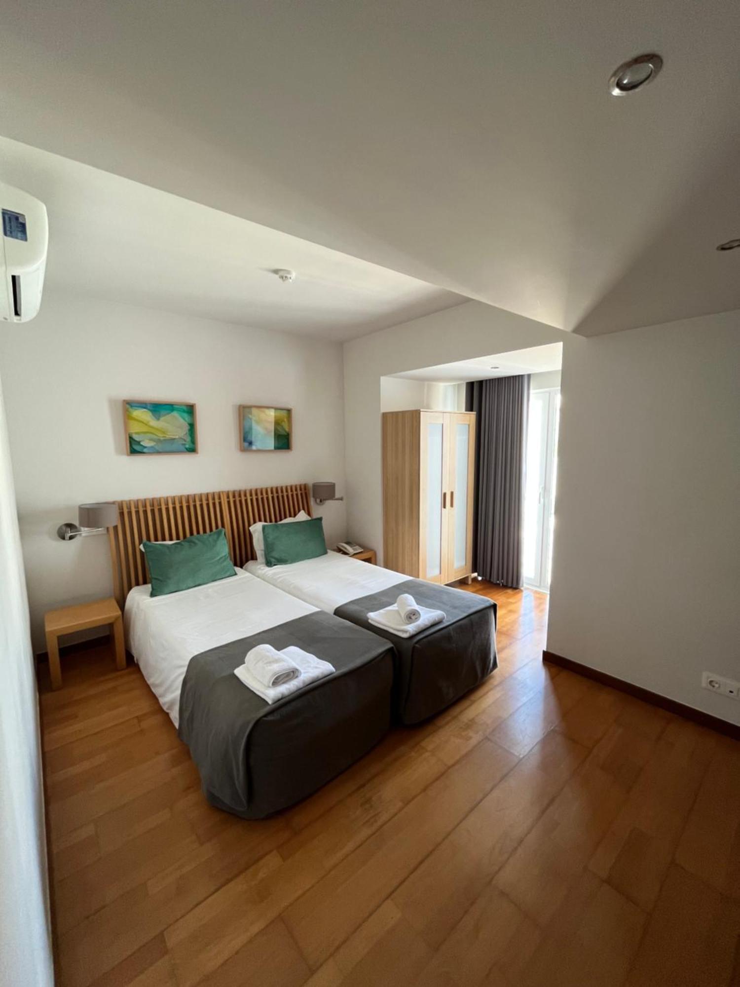 Hotel Paulo VI Rio Maior Bagian luar foto