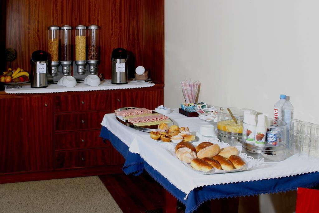 Hotel Paulo VI Rio Maior Bagian luar foto